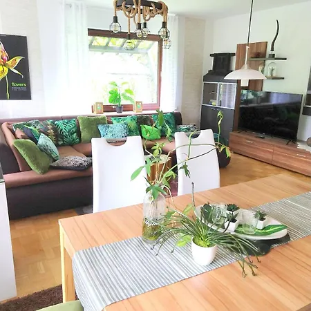Moderne Grosse In Herrlichem Naturgrundstueck * Erlangen