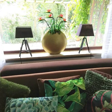 Moderne Grosse In Herrlichem Naturgrundstueck Daire Erlangen