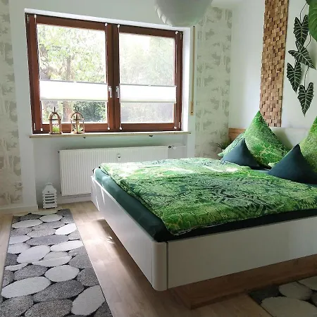 Moderne Grosse In Herrlichem Naturgrundstueck Erlangen