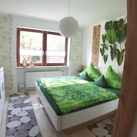 Moderne Grosse In Herrlichem Naturgrundstueck *