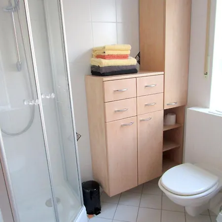 Daire Moderne Grosse In Herrlichem Naturgrundstueck Erlangen