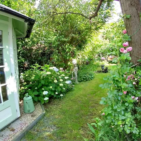 Moderne Grosse In Herrlichem Naturgrundstueck * Erlangen