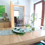 Moderne Grosse In Herrlichem Naturgrundstueck * Ερλάνγκεν
