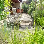 Moderne Grosse In Herrlichem Naturgrundstueck Ερλάνγκεν