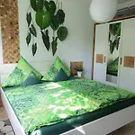 Moderne Grosse In Herrlichem Naturgrundstueck Διαμέρισμα Ερλάνγκεν