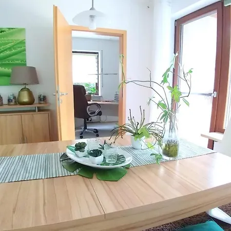 Moderne Grosse In Herrlichem Naturgrundstueck * Erlangen