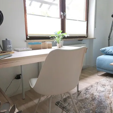 Moderne Grosse In Herrlichem Naturgrundstueck Apartmán